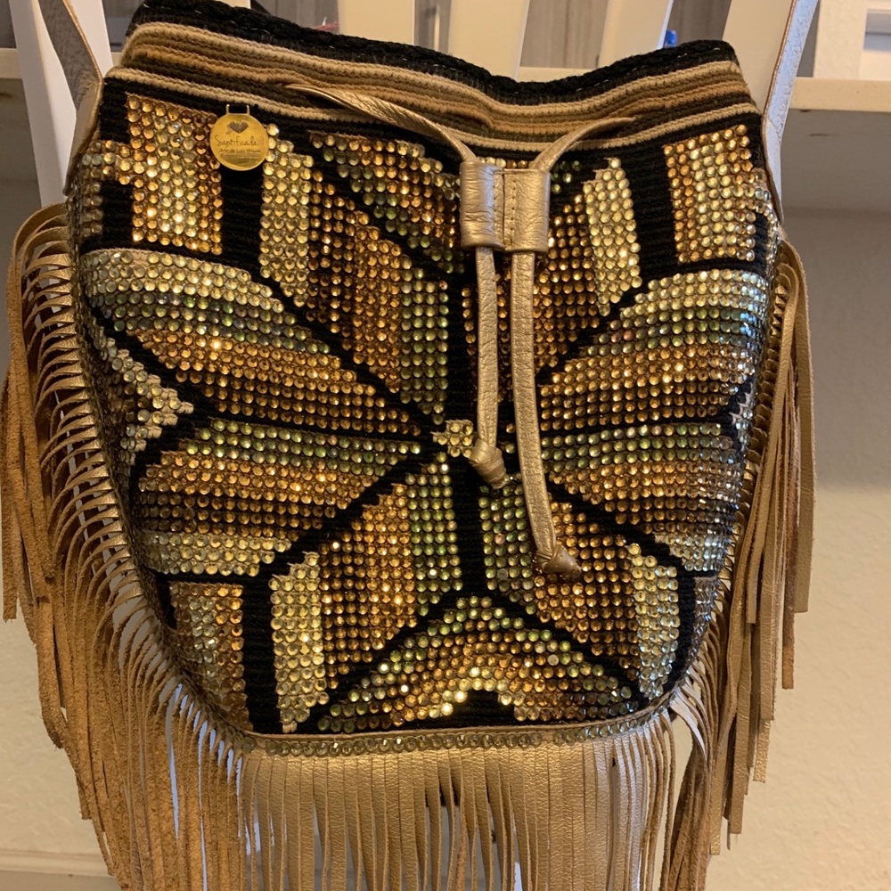 Sparkly and beautiful sequined  leather bag